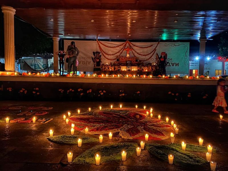 NOCHE DE VELAS